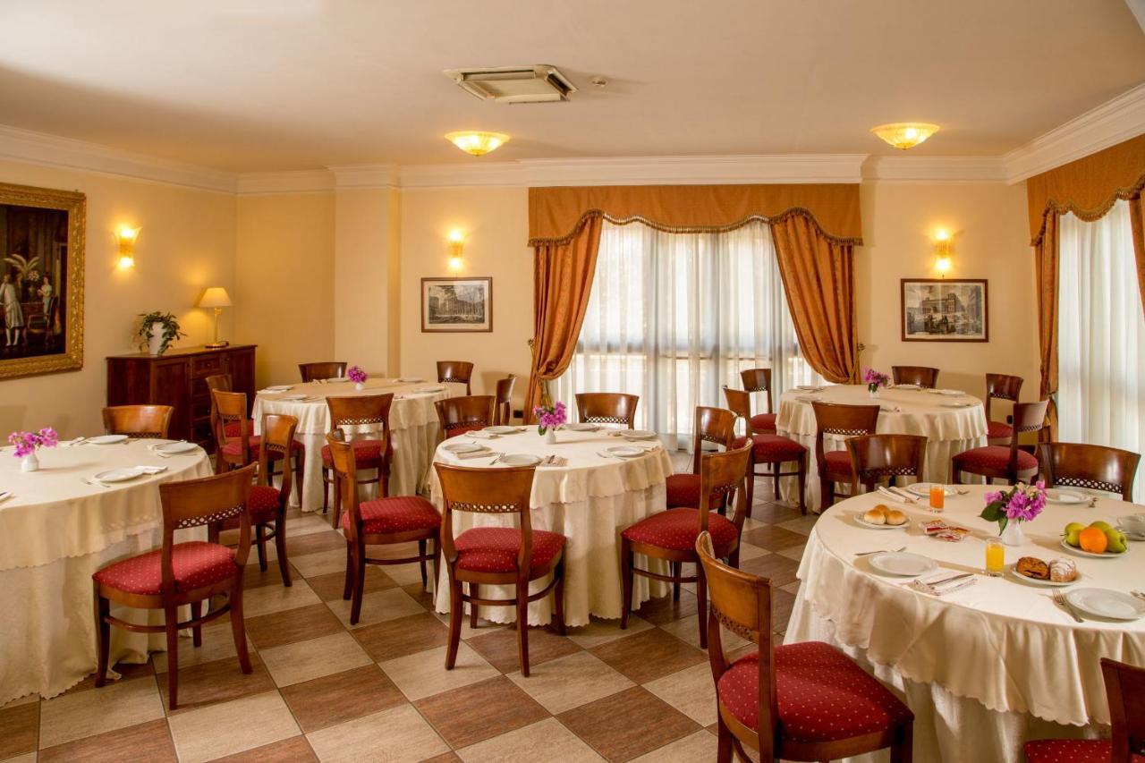 Marini Park Hotel Castel di Leva Dış mekan fotoğraf