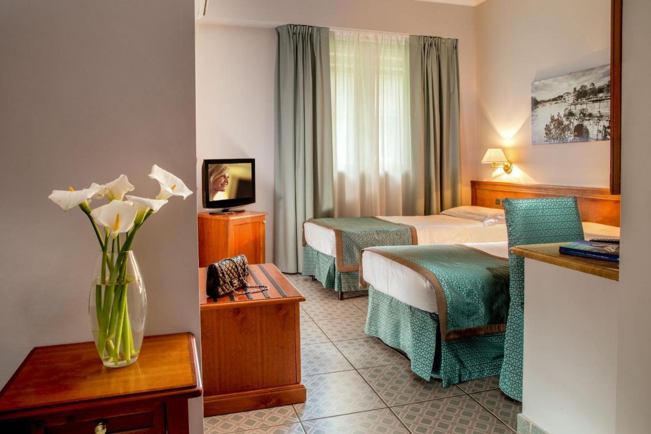 Marini Park Hotel Castel di Leva Dış mekan fotoğraf
