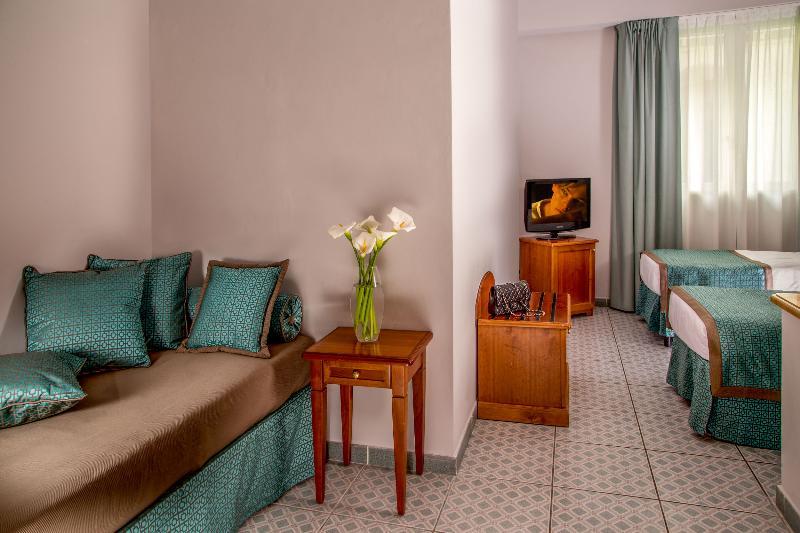 Marini Park Hotel Castel di Leva Dış mekan fotoğraf