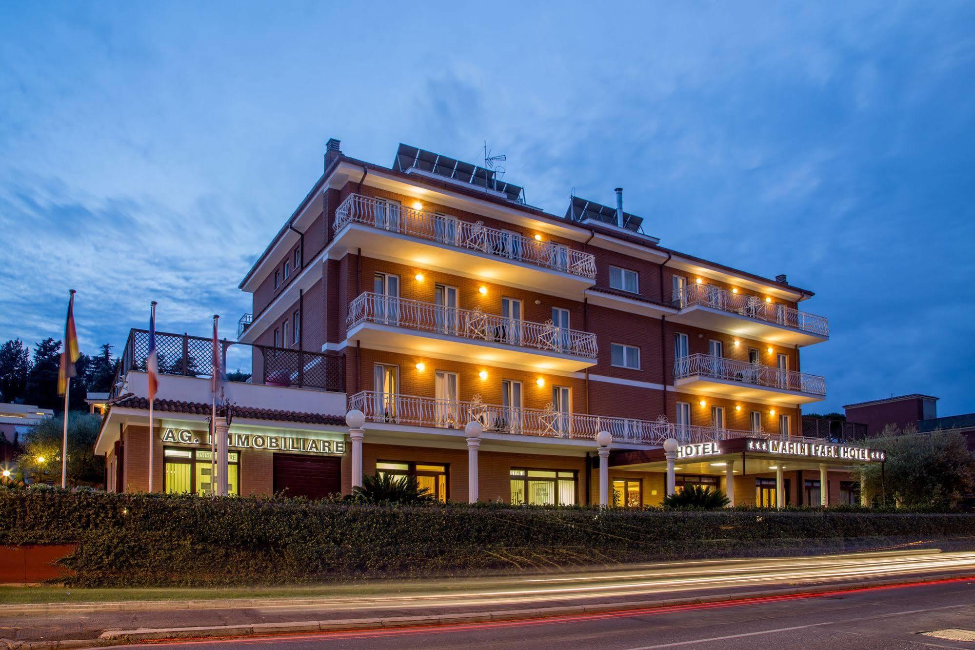 Marini Park Hotel Castel di Leva Dış mekan fotoğraf